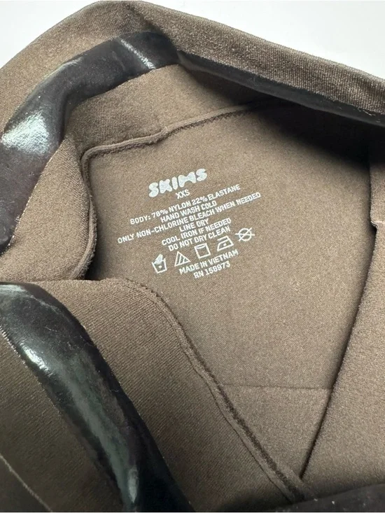 Skims Everyday Sculpt Short NWT XXS Espresso - Picture 5 of 7